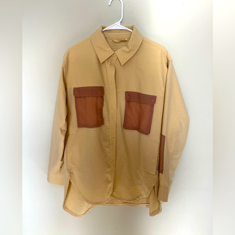 Women’s Lululemon Camping shirt - oversized fit (size 12)